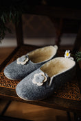 Load image into Gallery viewer, White Flower Felt Slippers with Wool