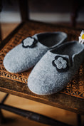 Load image into Gallery viewer, Slip-On Felt Slippers with Wool