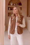 Load image into Gallery viewer, Women's Merino Wool Vest - Caramel
