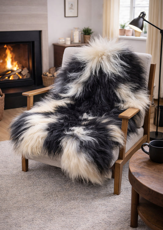 Icelandic sheepskin rug XXL - black, cream, 723