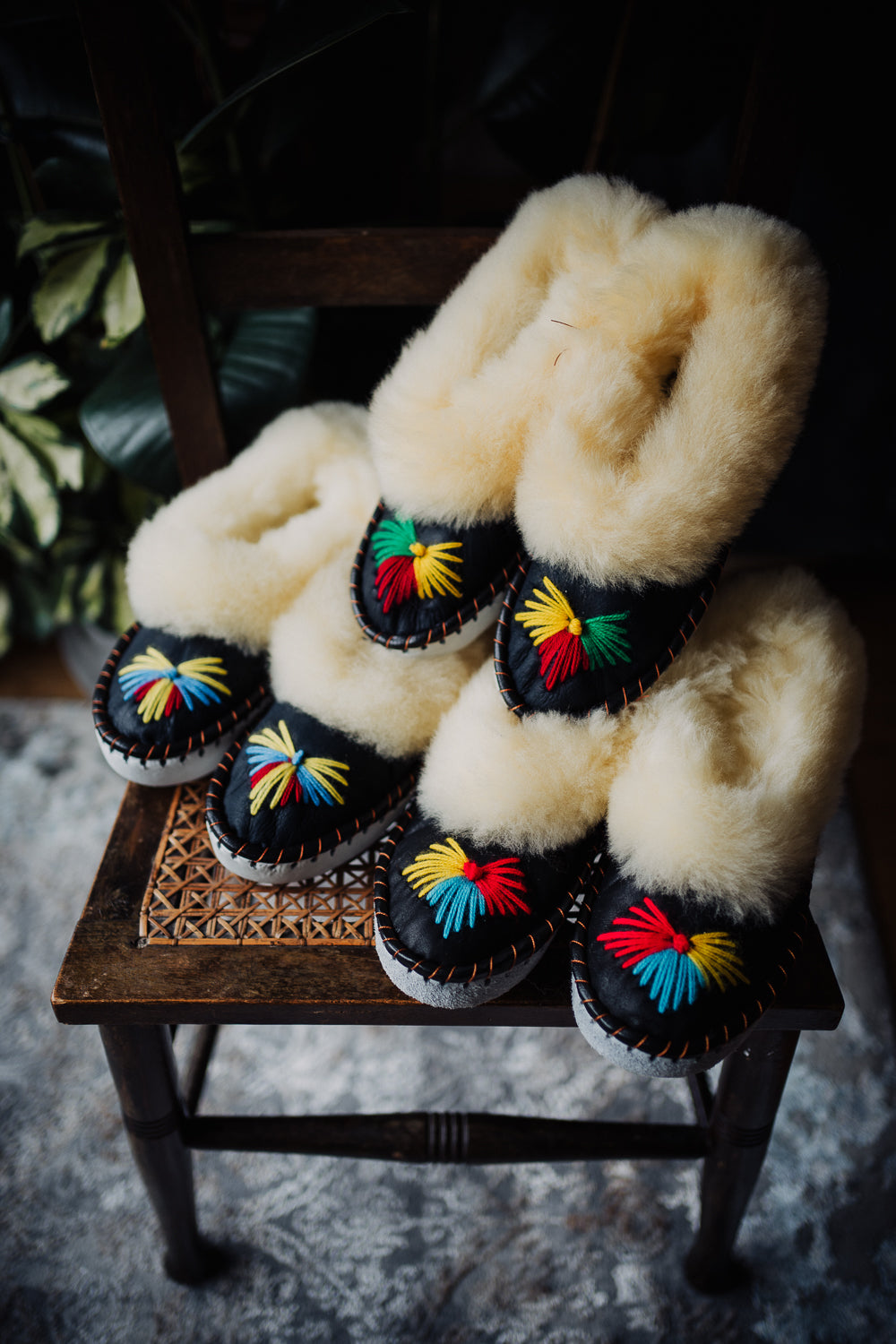 CREAM HANDMADE EMBROIDERED SHEEPSKIN SLIPPERS