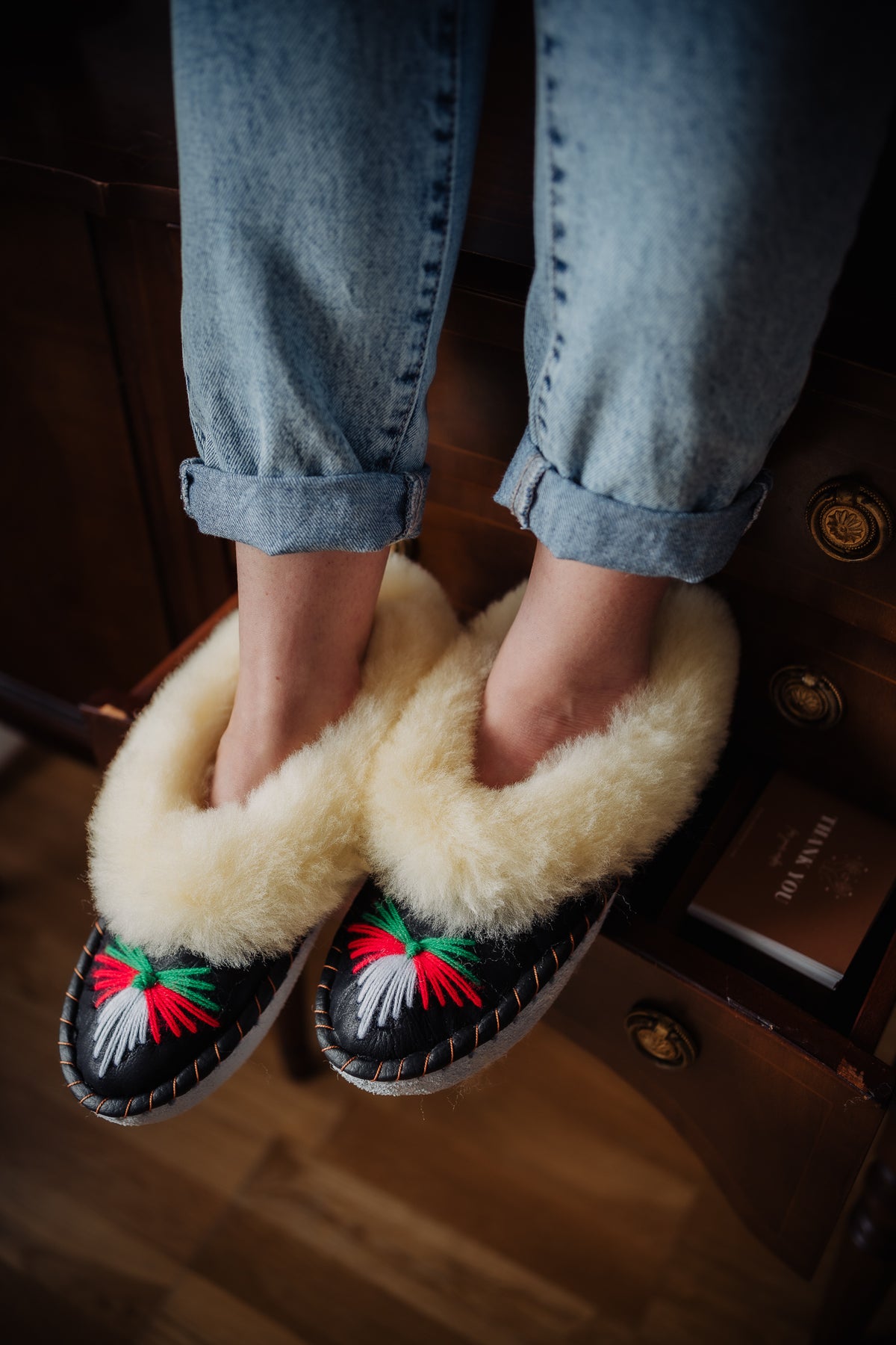CREAM HANDMADE EMBROIDERED SHEEPSKIN SLIPPERS