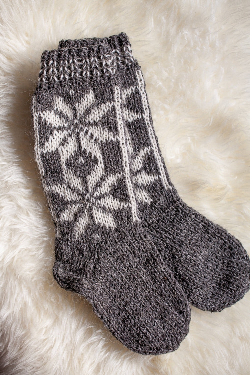 Knitted socks with star pattern, very warm and long