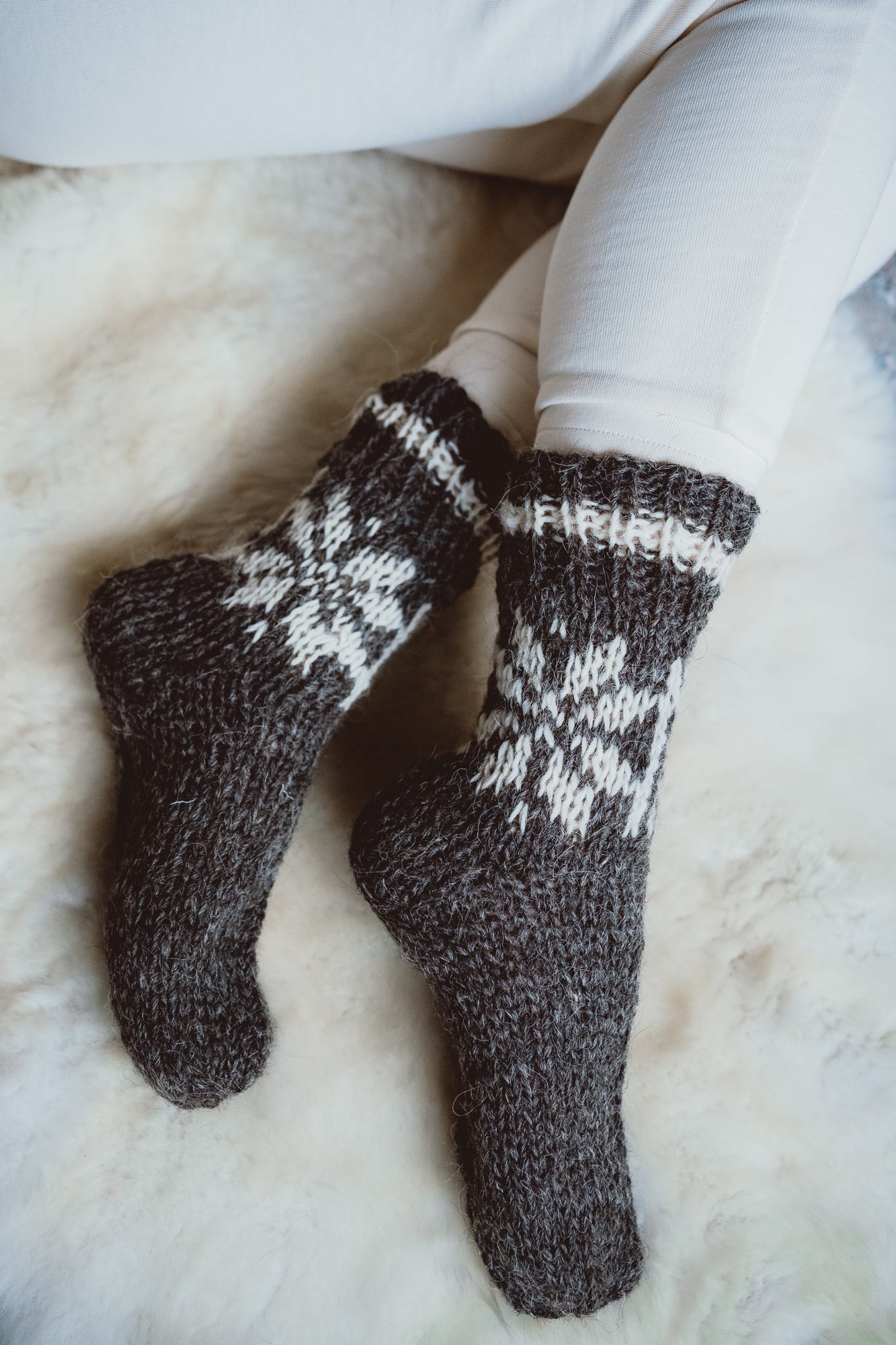 Women natural wool socks in dark grey colour and star cream pattern